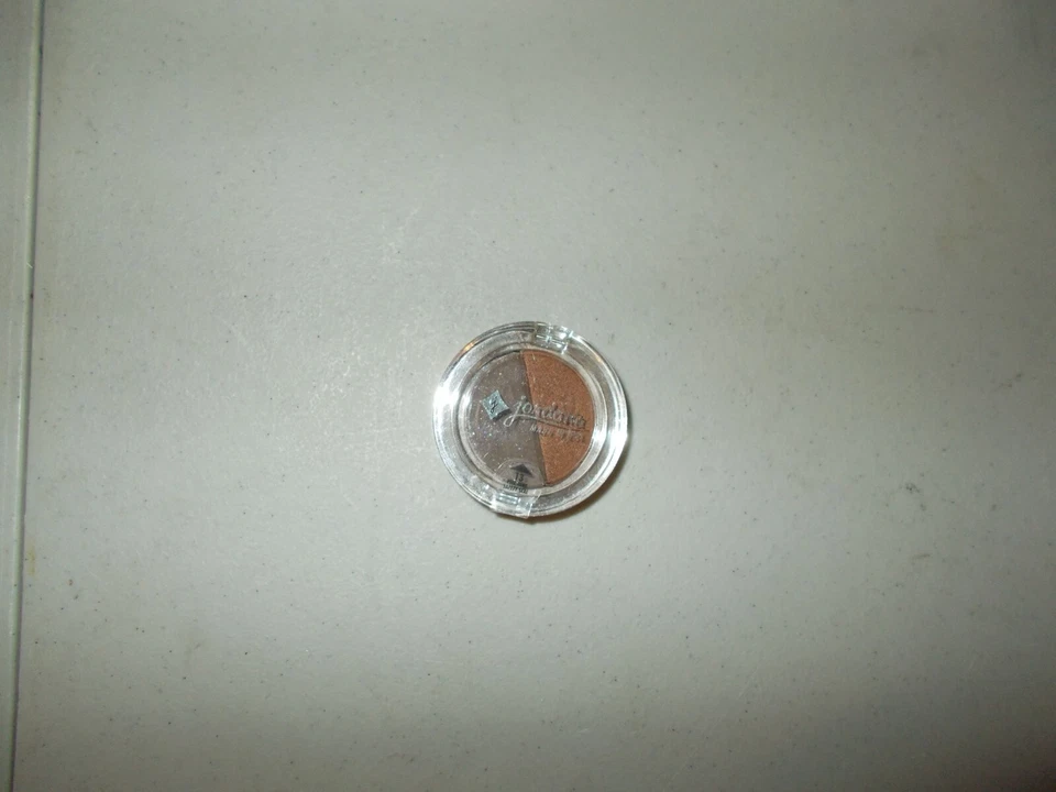 Jordana Smoky Browns 13 efectos de color sombra de ojos en polvo 0,094 oz. / 2,66 g Foto 1 de 1