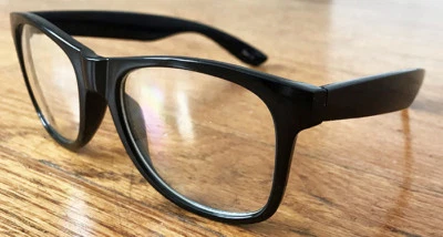 全新 黑色镜框 透明镜片 眼镜 复古 经典 书呆子 极客 时尚 复古 UV400 — 第 1/3 张图片