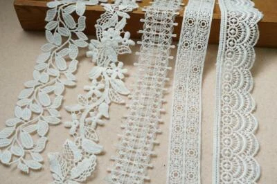 Vintage Embroidery Scalloped Flower Leaf Venice Lace Trim Ribbon White 2 Yards - Image 1 of 4
