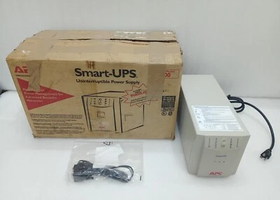 APC Smart-Ups 700VA, Power Supply Backup 120V / Part Number SU700X93 - Image 1 of 4