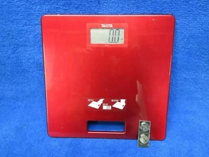 RED Tanita 330lbs bathroom scale, HD-357, carrying handle, fresh batteries - Picture 1 of 8