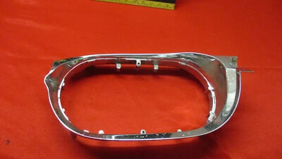 FARO FORD THUNDERBIRD 1961-1963 BISEL ENVOLVENTE LADO DERECHO Foto 1 de 4