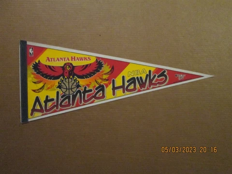 NBA Atlanta Hawks Vintage 1990's Edition #4 Team Logo Basketball Pennant Cover