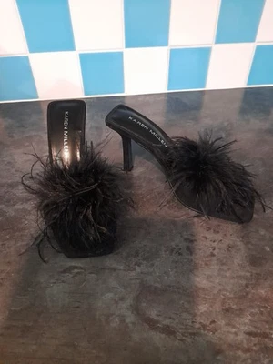 Karen Millen Black Ladies Feather High Heels Size 5 Worn Once  Lovely Condition - Image 1 of 4