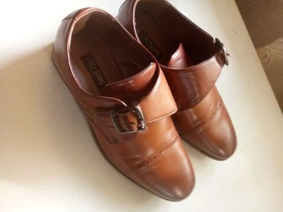 Zapatos de vestir Stacy Adams coñac para niños, puntera, talla 4M, veganos Foto 1 de 3