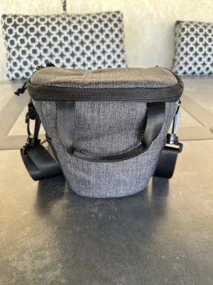 Tamrac Tradewind Zoom Bag 2.1 (Dark Gray) (T1435-1919) - Image 1 of 4