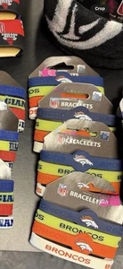 Denver Broncos Logo Pack Of 4 Silicone Bracelets Wristbands - Picture 1 of 1