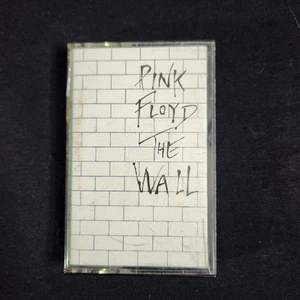 Pink Floyd - The Wall Cassette Tape 1979 Columbia Classic Rock - Picture 1 of 4