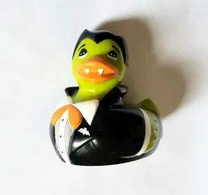 VINTAGE NEW DRACULA RUBBER DUCKY TOY - BATH & BODY WORKS UM MONSTER VAMPIRE AND - Picture 1 of 6