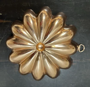 Vintage 1960s Jello Mold Dessert Copper Aluminum Round 3 1/2 Cups - Picture 1 of 5