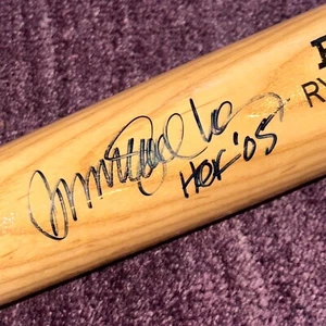 RYNE SANDBERG (Chicago Cubs) Signed Engraved BAT Beckett Auth (BAS) w HOF Inscr - Picture 1 of 9