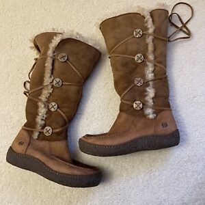 BORN SHEARLING LACE UP BOOTS size 8