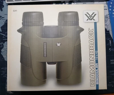 Vortex Diamondback Binoculars 10x42 green with black zip case - Image 1 of 3