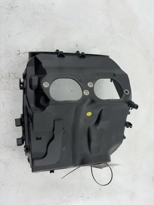 Carcasa de filtro de aire inferior Ducati Panigale V4 2018 OEM 44213201B Foto 1 de 4