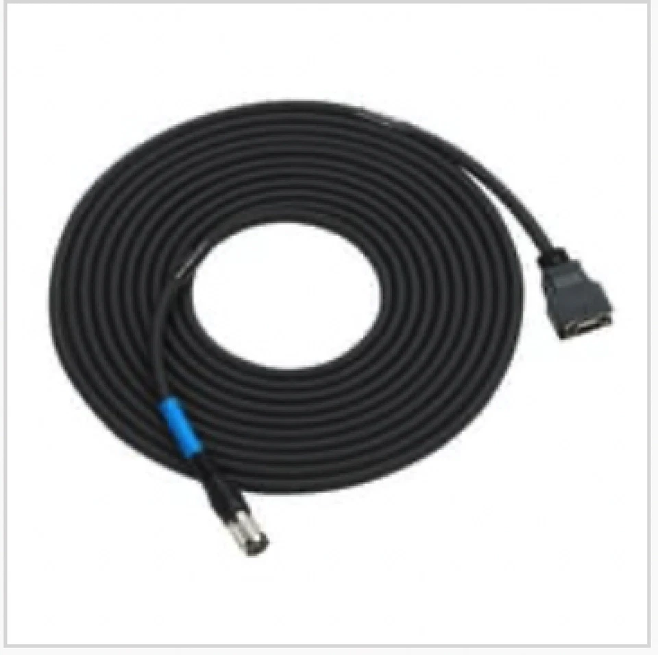 Keyence CB-A5 Laser Displacement Sensor Head-Controller Cable, 5 m Length - Image 1 of 1