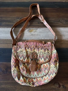 Cartera estampada azteca correa ajustable amarillo bronceado marrón - Imagen 1 de 10