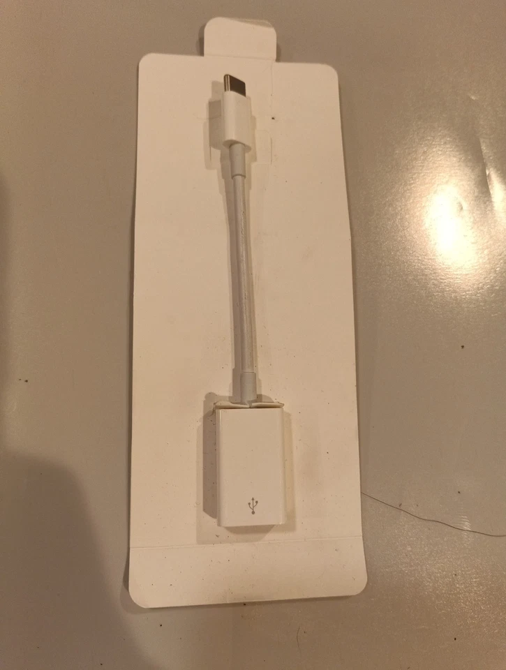 Apple 20W USB-C Power Adapter and USB-C to Type-C - Image 1 of 1