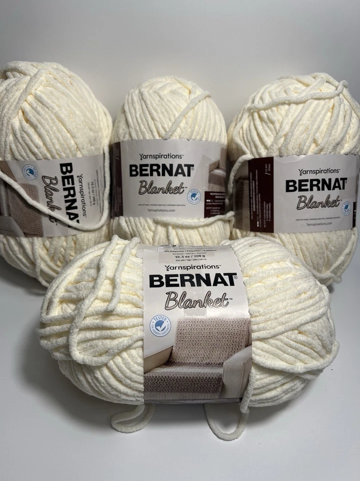 Spinrite Bernat Blanket Big Ball Yarn Vintage White 319321