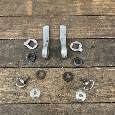 Par de palancas de cambio de tubo descendente de fricción SunTour de colección para bicicleta de carretera con herrajes Foto 1 de 4