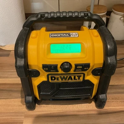 Dewalt Dcr020 Dab site Radio  - Image 1 of 4