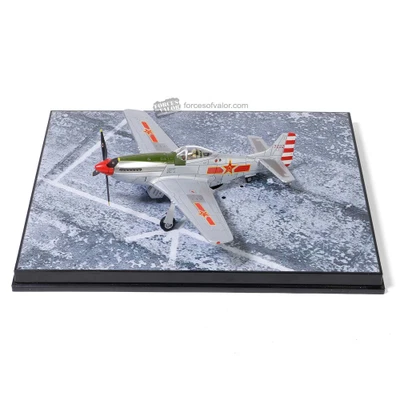 MUSTANG P-51 D WW2 PLA AIRCRAFT 2nd FIGHTER SQUADRON 1:72 Forces Of Valor Aerei  - Immagine 1 di 3