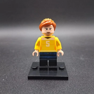 Lego April O'Neil Minifigure 79105 tnt016 TMNT Teenage Mutant Turtles - Image 1 of 4