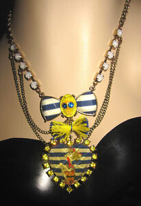 BETSEY JOHNSON SHIP SHAPE PINUP GIRL AND BOW WITH SKULL NECKLACE
