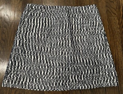 Falda Tory Burch Blanca Azul Marino TORY Boucle Talla 2 Usada en Excelente Condición Foto 1 de 4