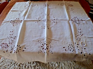 Linge ancien 1 pièce lin  blanc brodée avec incrustations  ( réf 11 ) - Picture 1 of 6