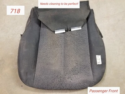 ALMOHADILLA INFERIOR ASIENTO DELANTERO DERECHO MITSUBISHI ENDEAVOR OEM 2004-2011 Foto 1 de 2