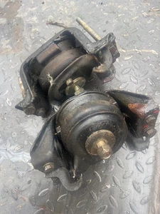 83-95 ORIGINAL PORSCHE 928 ENGINE MOTOR MOUNT SET PAIR LEFT + RIGHT 92837503900 - Bild 1 von 5