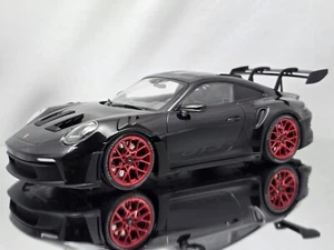 Minichamps Porsche 911 (992) GT3 RS 2023 Black & Red Rims Diecast Model Car 1:18 - Picture 1 of 16