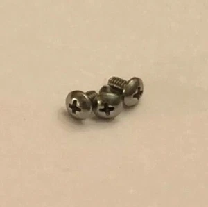 Pocket Clip Screws For Spyderco Stainless Steel Police & Dragonfly Early Models - Picture 1 of 8