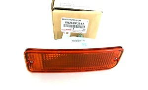 TURN SIGNAL FORNT LIGHT LEFT LH FOR TOYOTA HILUX LN85 LN90 LN 106 PICKUP - Picture 1 of 7