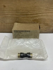 Hose Coupling Air Brake Push To Connect Fitting 2017507C1 - Picture 1 of 9