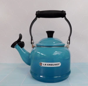 Le Creuset Enamel on Steel 1.25 Quart Demi Tea Kettle, Caribbean - New - Picture 1 of 13