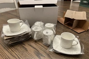 Neu im Karton 6 Mikasa Endless Love AN001 Expresso Kaffeetasse & Untertasse Set Halb Kindergröße - Bild 1 von 7