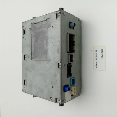 Radio Jaguar XJ 2009+ con reproductor de CD CF6N18C815LM Foto 1 de 4