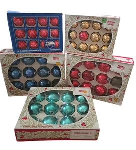 LARGE LOT 57 VINTAGE SHINY BRIGHT CHRISTMAS TREE GLASS ORNAMENTS IN BOXES - Picture 1 of 14