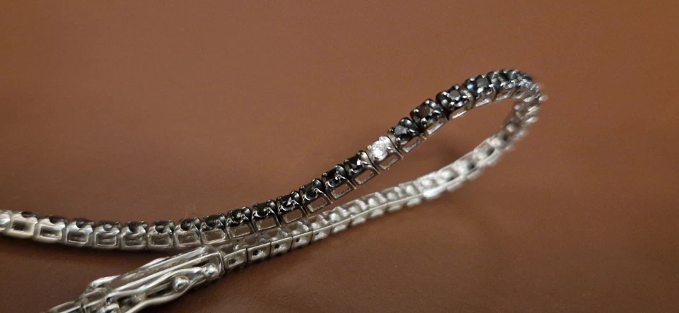 Bracciale tennis in oro 18 carati e diamanti - Immagine 1 di 4