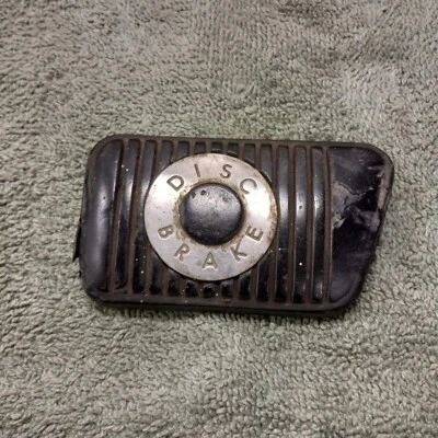 Pastilla de pedal de freno de disco Ford Mustang 1965 1966 1967 C5ZA-2954-6 FOMOCO Foto 1 de 2