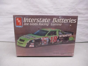 AMT Dale Jarrett Interstate Batterien Lumina 1/25 A - Bild 1 von 2