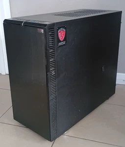 Black Fractal Design Mid Tower ATX PC Case With Front I/O & Sound Insulation - Picture 1 of 8