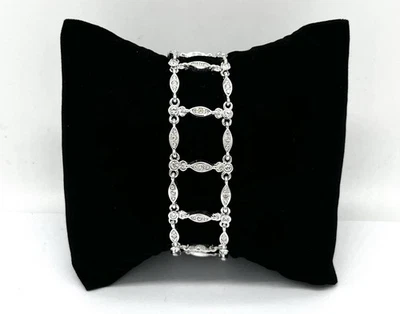 Modeschmuck Armband, Muster, simulierte Diamanten, rund, 18 cm lang, 19 mm breit - Bild 1 von 2