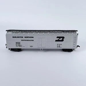 HO Scale Model Power Refrigerator 50' Box Car Burlington Northern WFEX 67908 - Picture 1 of 5