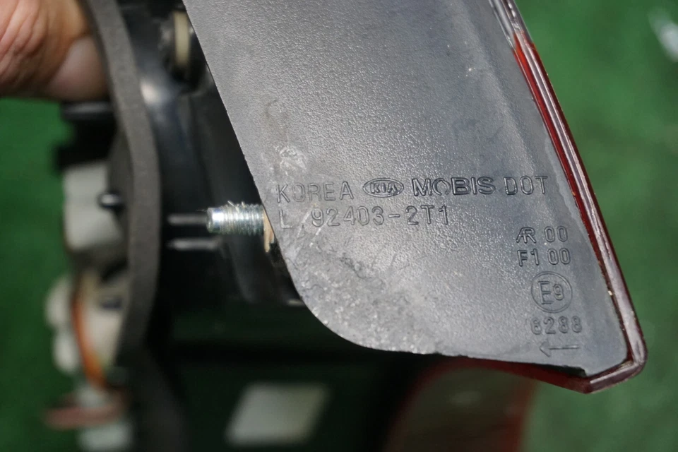 Luz trasera KIA OPTIMA 2011 12 13 OEM 924032T1 Foto 1 de 1