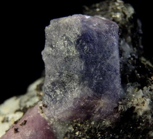 CORUNDUM var. SAPPHIRE beautiful crystals !!! ---- MADAGASCAR Zazafotsy /pc782 - Picture 1 of 10
