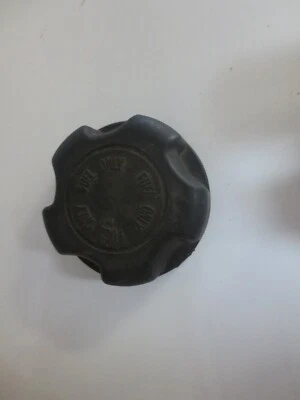 Polaris Sportsman 800 2011 usado OEM tapa tapa de combustible de gasolina Foto 1 de 2