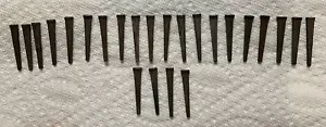 24 alte quadratische Schnittnägel Vintage, 1 1/2" lang - unbenutzte gerade Nägel - Bild 1 von 3