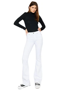 Kancan - Alaska Mid Rise Flare Jeans - kc6102wtop - Picture 1 of 9